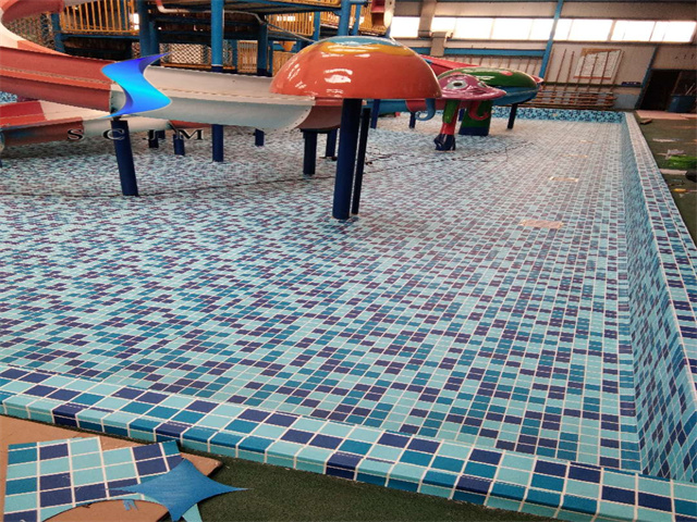 河北室內水上樂園防水膠膜案例