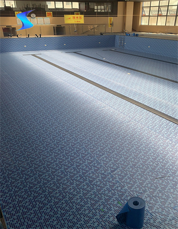 西安室內(nèi)游泳池鋪裝防水膠膜圖